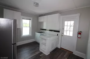 16 Main St, Flemington, NJ 08822 - Photo 34