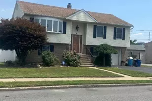 18 Rosengren Ave, Totowa, NJ 07512 - Photo 4