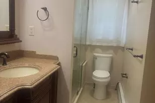 18 Rosengren Ave, Totowa, NJ 07512 - Photo 12