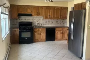 18 Rosengren Ave, Totowa, NJ 07512 - Photo 6