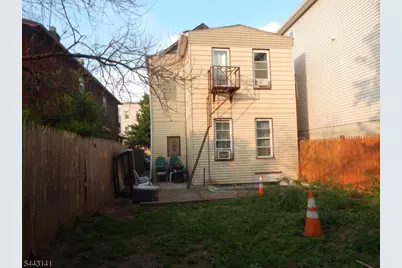 626 Fulton St, Elizabeth, NJ 07206 - Photo 16