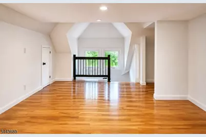 91 Birchwood Rd, Glen Rock, NJ 07452 - Photo 8
