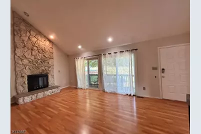 17 Westgate Dr, Edison, NJ 08820 - Photo 2