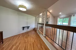 17 Westgate Dr, Edison, NJ 08820 - Photo 10