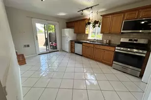 17 Westgate Dr, Edison, NJ 08820 - Photo 8