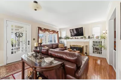 744 Wyoming Ave, Elizabeth, NJ 07208 - Photo 6