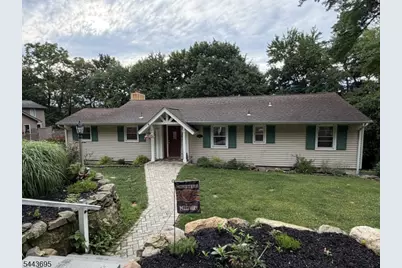 68 Glenside Trl, Sparta Township, NJ 07871 - Photo 2