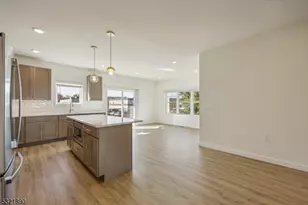 4 Kelly Ct, West Caldwell, NJ 07006 - Photo 4