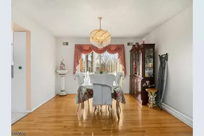 81 Hastings Ave, Nutley, NJ 07110 - Photo 8