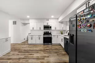 23 Pittsburgh Ave, Piscataway Township, NJ 08854 - Photo 14