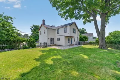 720 Ringwood Ave, Pompton Lakes, NJ 07442 - Photo 2