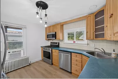 720 Ringwood Ave, Pompton Lakes, NJ 07442 - Photo 10