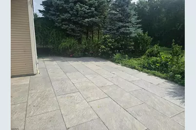 47 Tannery Hill Dr, Hardyston Township, NJ 07419 - Photo 2