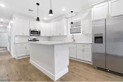 57 Montgomery Ave, Newark, NJ 07108 - Photo 8