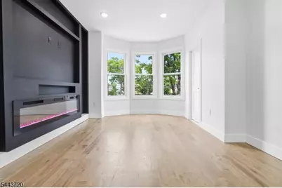 57 Montgomery Ave, Newark, NJ 07108 - Photo 30