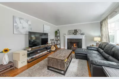 309 Indian Trl, Mountainside, NJ 07092 - Photo 2