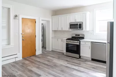 57 Glenridge Ave #3R, Montclair, NJ 07042 - Photo 2
