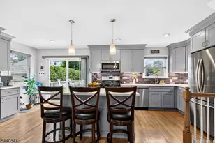 2 Stratford Terrace, Cranford Township, NJ 07016 - Photo 8