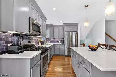 2 Stratford Terrace, Cranford Township, NJ 07016 - Photo 10