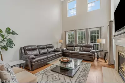 262 Marcia Way, Bridgewater, NJ 08807 - Photo 4