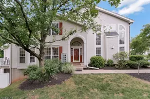 262 Marcia Way, Bridgewater, NJ 08807 - Photo 2