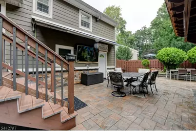 835 Colonial Arms Rd, Union Township, NJ 07083 - Photo 34