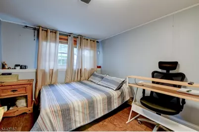 835 Colonial Arms Rd, Union Township, NJ 07083 - Photo 18