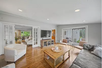 6 Coventry Rd, Livingston, NJ 07039 - Photo 10