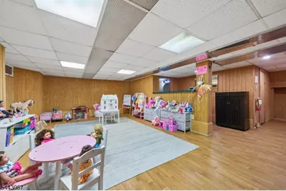 411 N Ridgewood Rd, South Orange, NJ 07079 - Photo 38