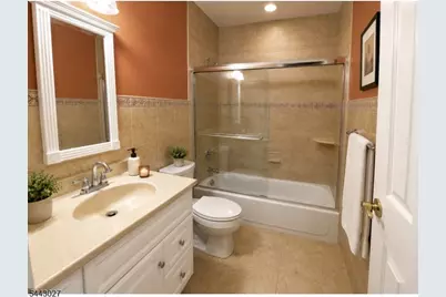 14 Yarmouth Ct, Scotch Plains Township, NJ 07076 - Photo 8