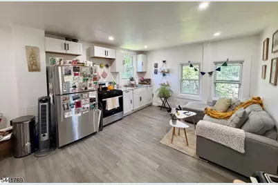 390 Apt5 Orange Rd #5, Montclair, NJ 07042 - Photo 1