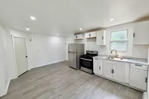 390 Apt5 Orange Rd, Montclair, NJ 07042 - Photo 4