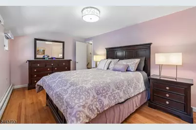 207 Stoughton Ave, Cranford Township, NJ 07016 - Photo 20