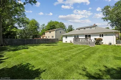 207 Stoughton Ave, Cranford Township, NJ 07016 - Photo 2