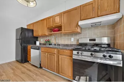 29B W Roselle Ave #B, Roselle Park, NJ 07204 - Photo 16