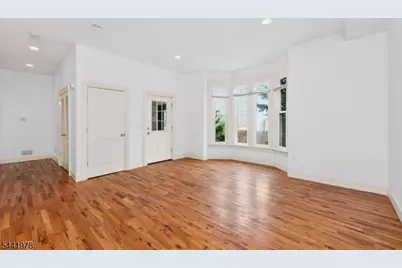 262 Prospect Ave, Dunellen, NJ 08812 - Photo 8