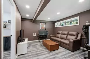 47 Summit Rd, Hamburg, NJ 07419 - Photo 24
