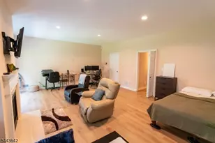 326 Winthrop Dr, Nutley, NJ 07110 - Photo 22