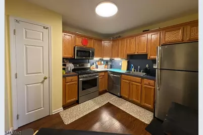 326 Winthrop Dr, Nutley, NJ 07110 - Photo 10