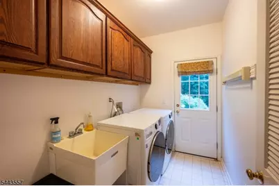 7 Stone Mountain Ct, Montgomery Township, NJ 08558 - Photo 14