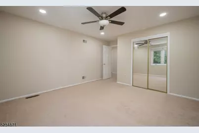 18 Guilford Ct, Parsippany, NJ 07950 - Photo 24