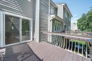 18 Guilford Ct, Parsippany, NJ 07950 - Photo 14