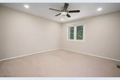 18 Guilford Ct, Parsippany, NJ 07950 - Photo 22