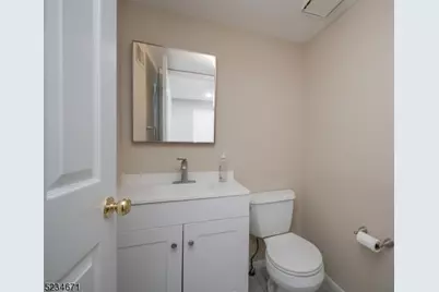 18 Guilford Ct, Parsippany, NJ 07950 - Photo 26