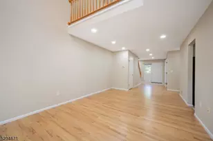 18 Guilford Ct, Parsippany, NJ 07950 - Photo 16