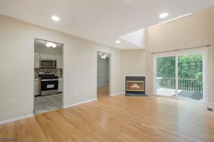 18 Guilford Ct, Parsippany, NJ 07950 - Photo 6