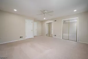 18 Guilford Ct, Parsippany, NJ 07950 - Photo 20