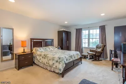 30 Emily Pl, Parsippany, NJ 07054 - Photo 16