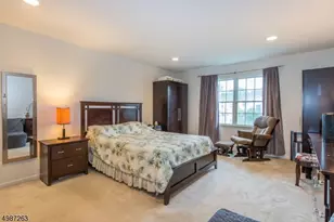 30 Emily Pl, Parsippany, NJ 07054 - Photo 16