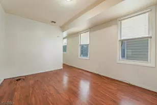 46 Seymour Ave, Newark, NJ 07108 - Photo 4